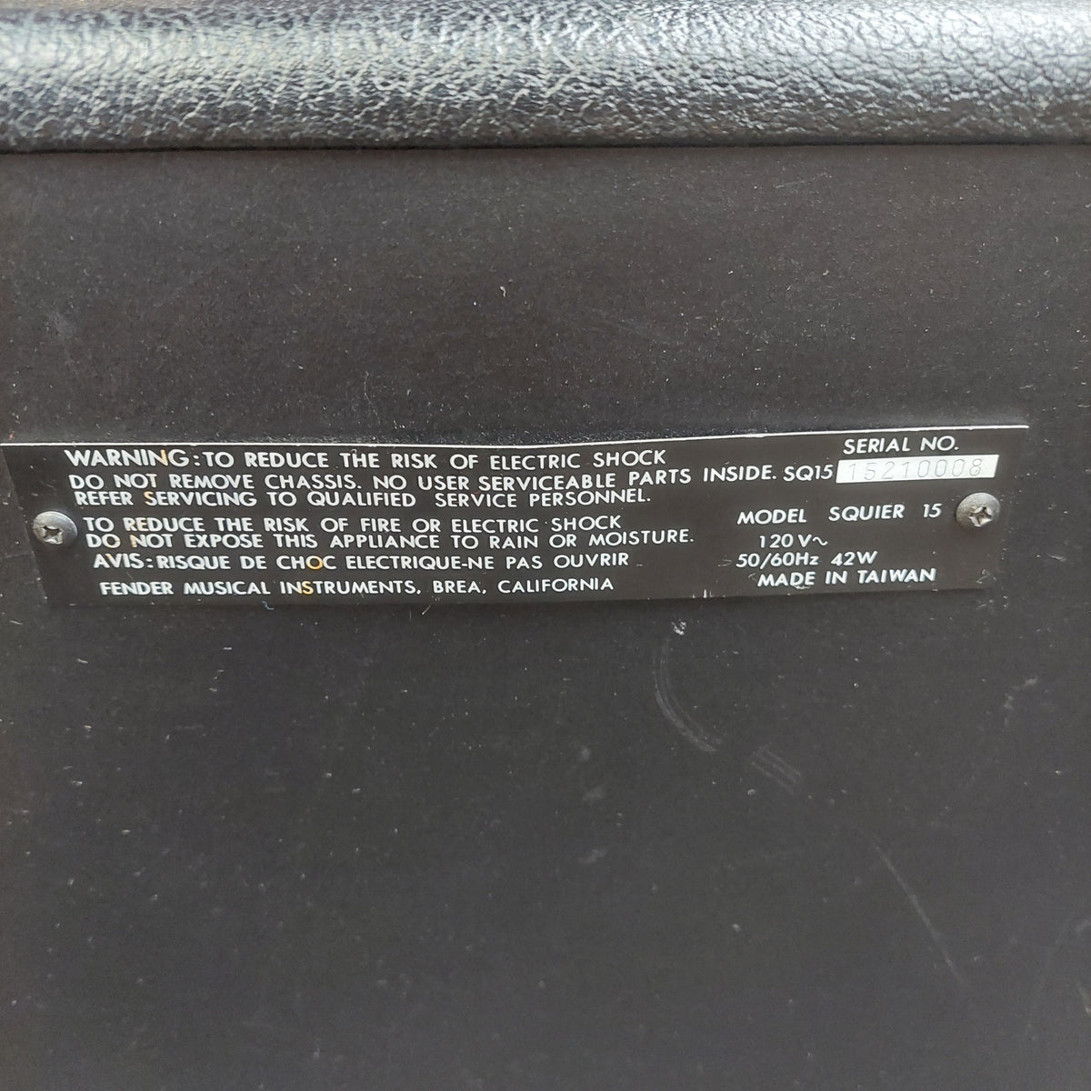 1990's Squier 15 Guitar Amplifier 15-Watt, 1x8" (USED) SN# 15210008