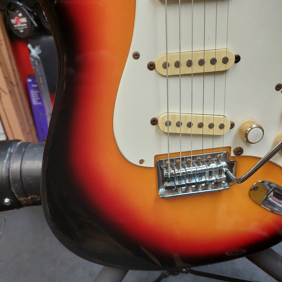 Partscaster SSS Electric Guitar w/ Peavey Predator Neck & Harmony Body - Sunburst (USED)