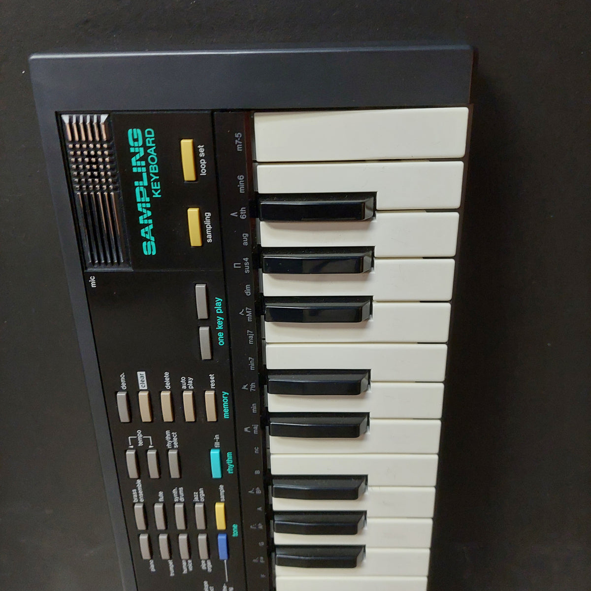 Casio SK-1 32-Key Sampling Keyboard w/ Original Box "No Power Supply" (USED) "Made In Japan"