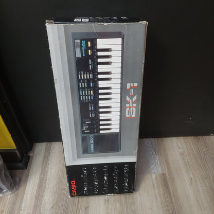 Casio SK-1 32-Key Sampling Keyboard w/ Original Box "No Power Supply" (USED) "Made In Japan"