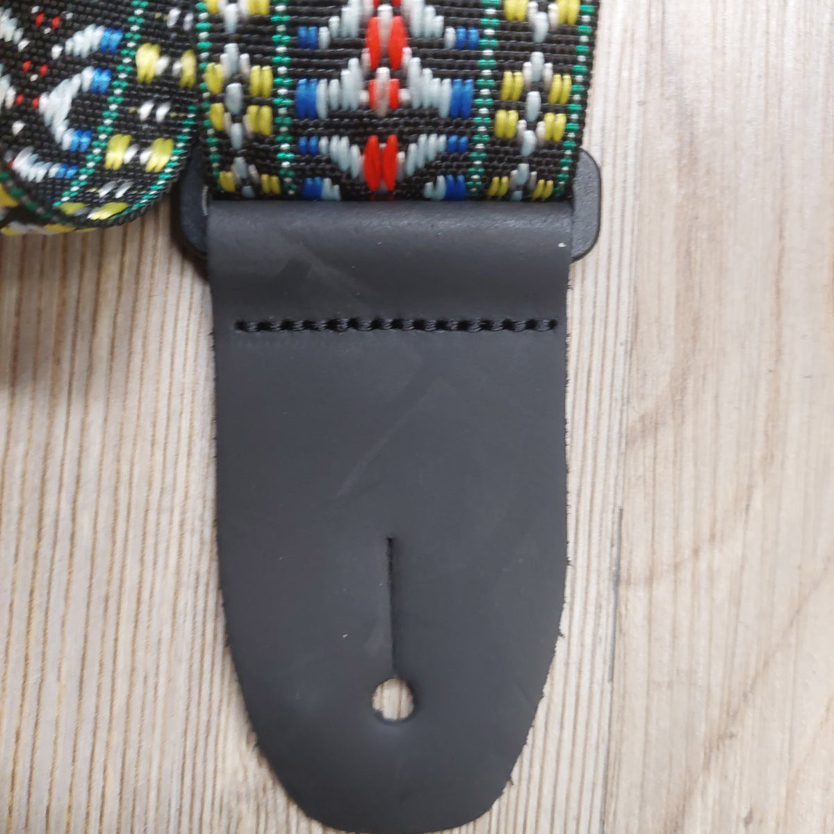 D'ANDREA USA 2" Women Tapestry Guitar Strap Red/Yellow/Blue - DN-1313-3