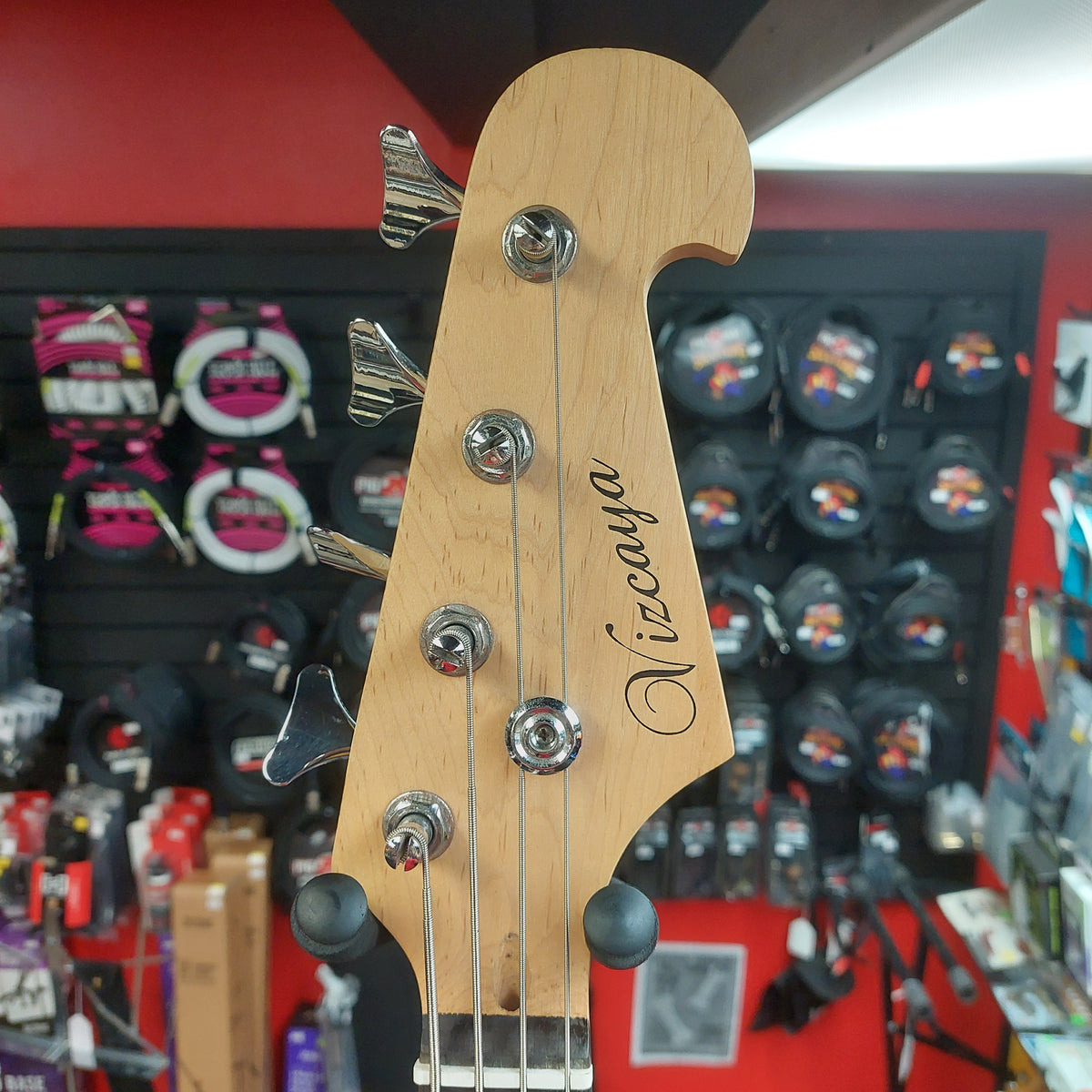 Vizcaya 4-String Bass Guitar - Sunburst (USED) "Sold As Is" Has Minor Body Damage