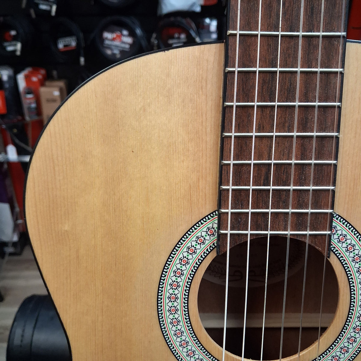 Sunlite CM-100 Classical Guitar - Natural (USED) "Sold As Is" Has Minor Damage To Bottom Of Guitar