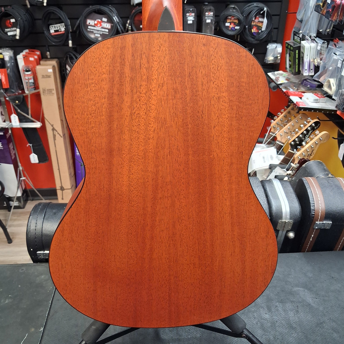 Sunlite CM-100 Classical Guitar - Natural (USED) "Sold As Is" Has Minor Damage To Bottom Of Guitar