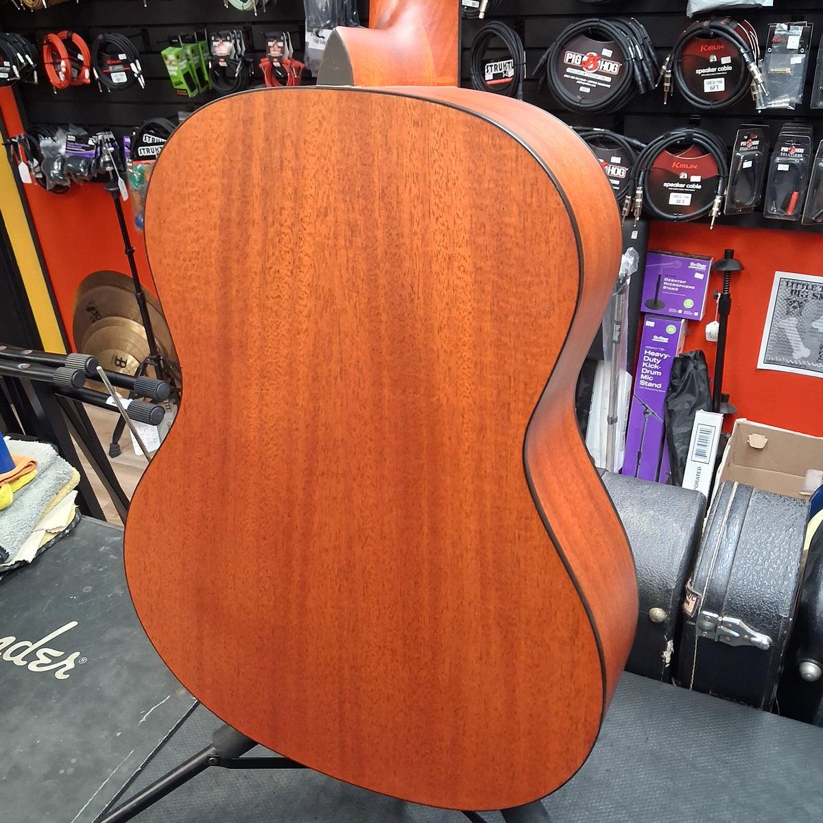 Sunlite CM-100 Classical Guitar - Natural (USED) "Sold As Is" Has Minor Damage To Bottom Of Guitar