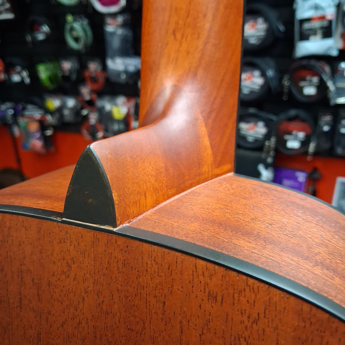 Sunlite CM-100 Classical Guitar - Natural (USED) "Sold As Is" Has Minor Damage To Bottom Of Guitar