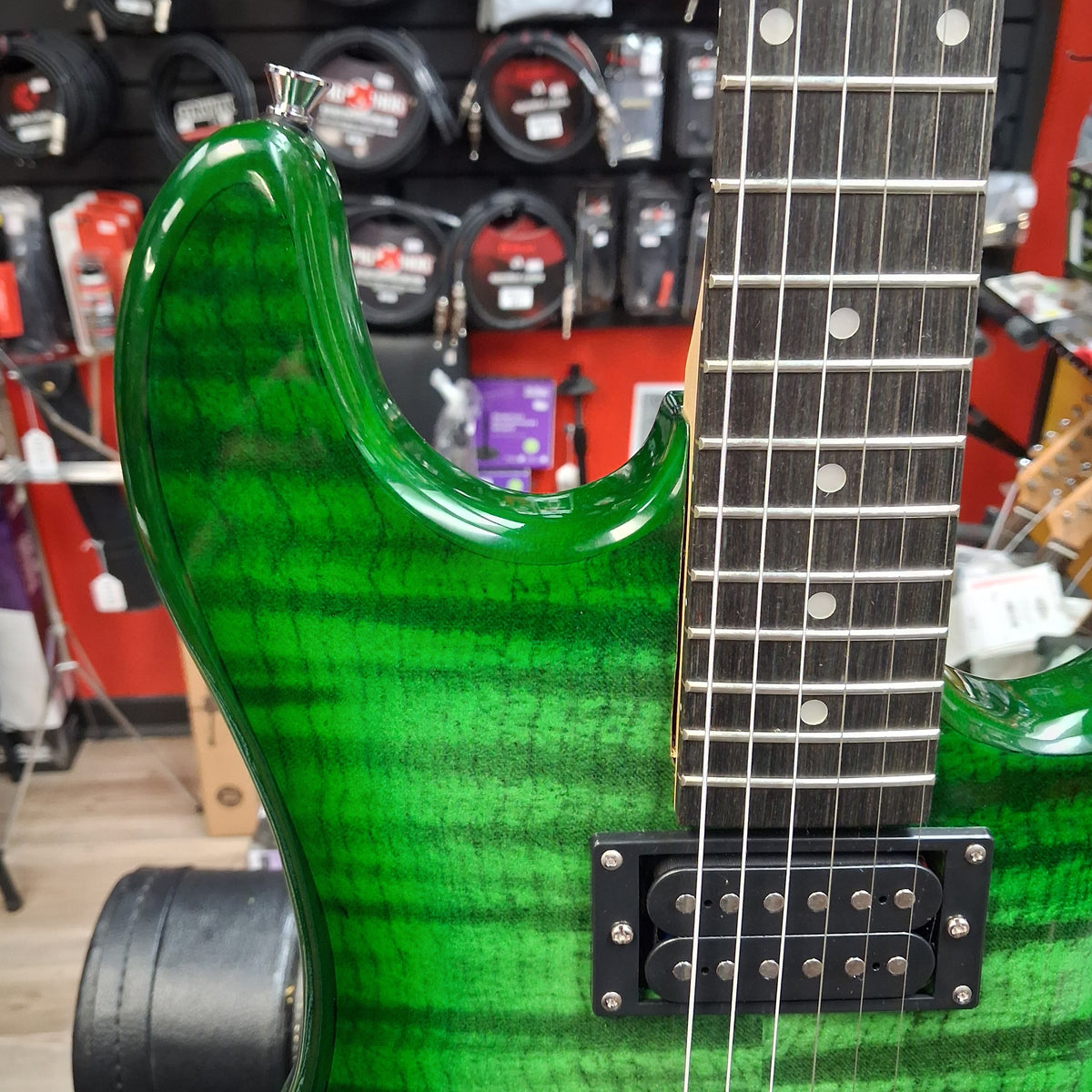 Pyle Electric Guitar w/ Humbucker Pickups - Green Tiger Finish (USED)