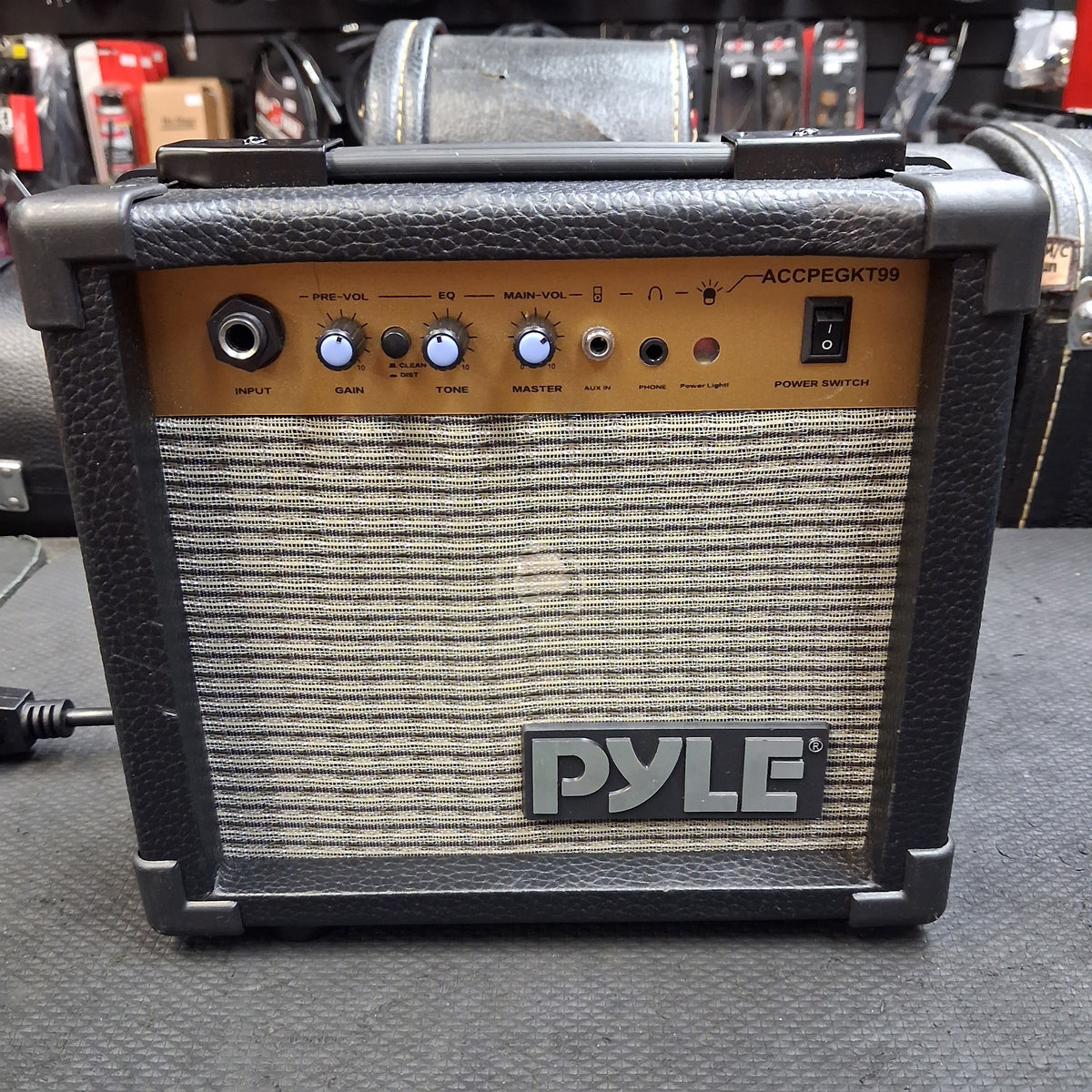 Pyle ACCPEGKT99 Guitar Amplifier (USED)