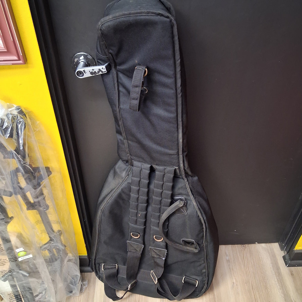 Guitar Research Acoustic Guitar Gig Bag - Black (USED)