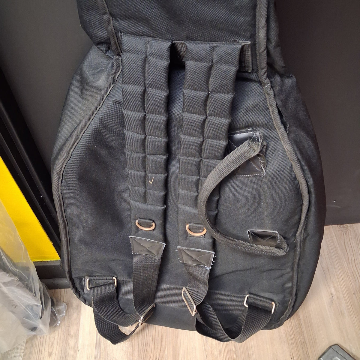 Guitar Research Acoustic Guitar Gig Bag - Black (USED)