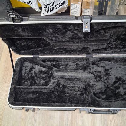 SKB Electric Guitar Resin Case - Black (USED)
