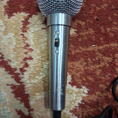 Realistic Highball 2 Dynamic Microphone w/ Pouch (USED)