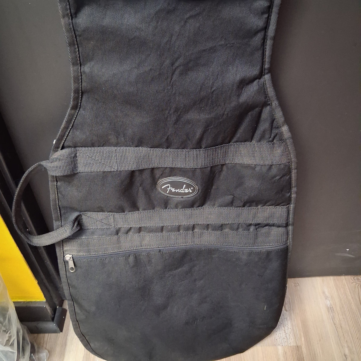 Fender Electric Guitar Gig Bag - Black (USED)