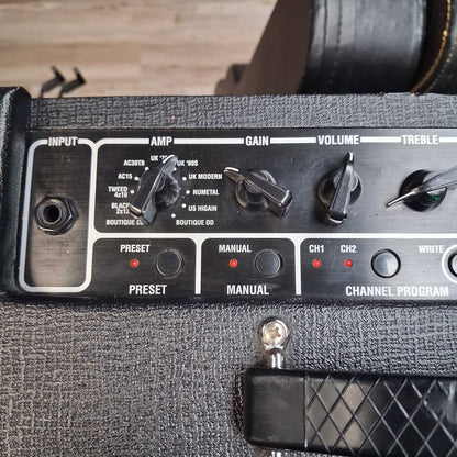2000's Vox Valvetronix AD30VT Electric Guitar Amplifier 30-Watt, 1x10" (USED) SN# 017125