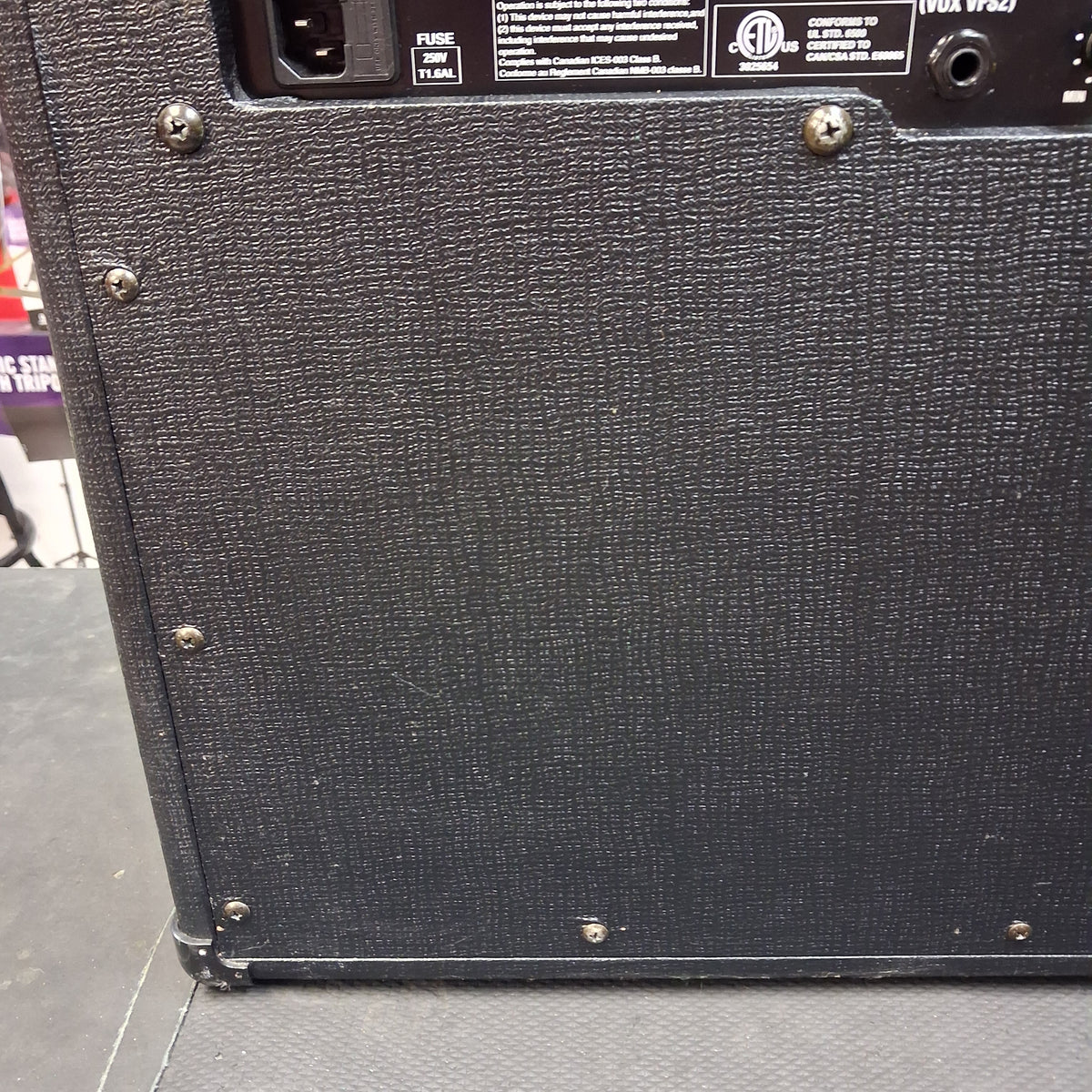 2000's Vox Valvetronix AD30VT Electric Guitar Amplifier 30-Watt, 1x10" (USED) SN# 017125