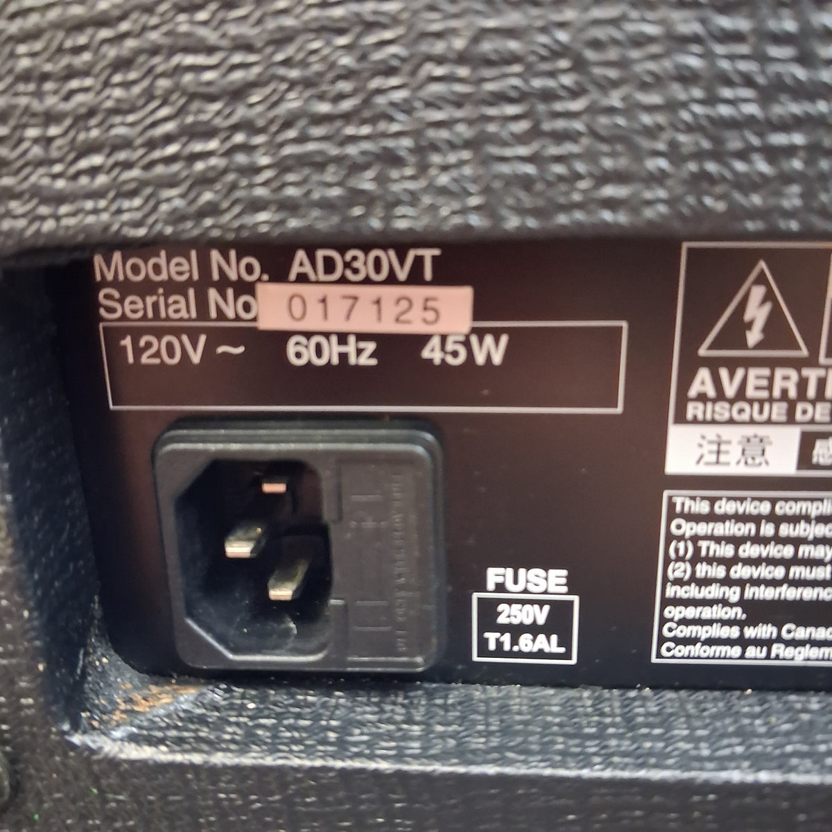 2000's Vox Valvetronix AD30VT Electric Guitar Amplifier 30-Watt, 1x10" (USED) SN# 017125