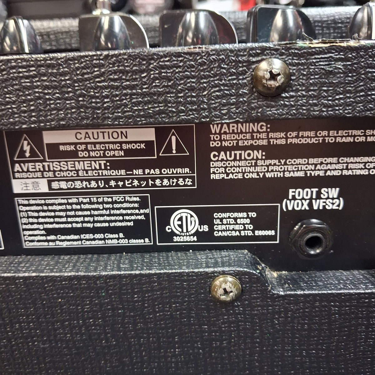 2000's Vox Valvetronix AD30VT Electric Guitar Amplifier 30-Watt, 1x10" (USED) SN# 017125