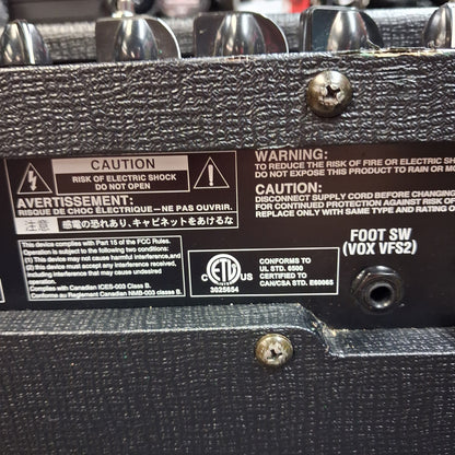 2000's Vox Valvetronix AD30VT Electric Guitar Amplifier 30-Watt, 1x10" (USED) SN# 017125