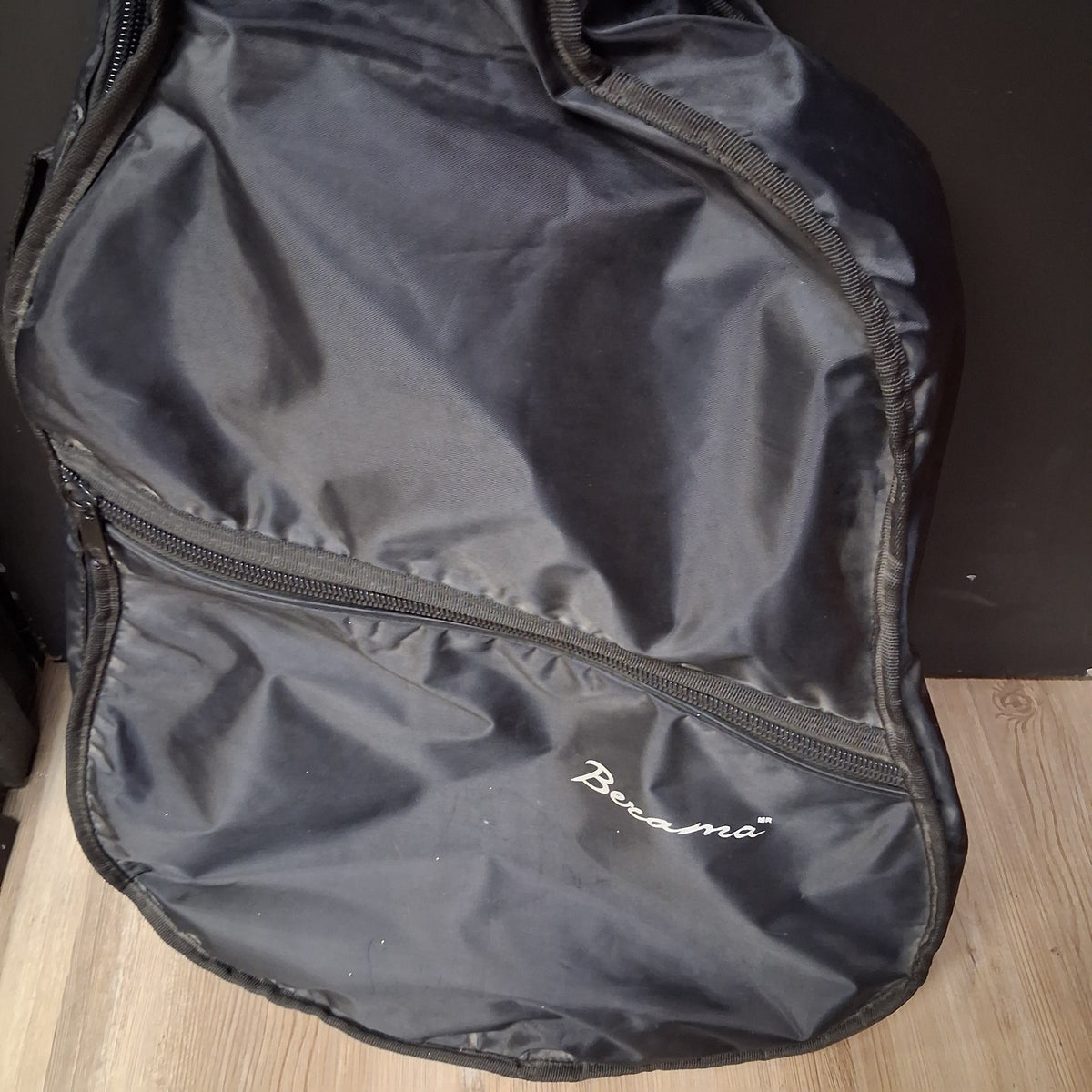 Berana Acoustic Guitar Gig Bag - Black (USED)