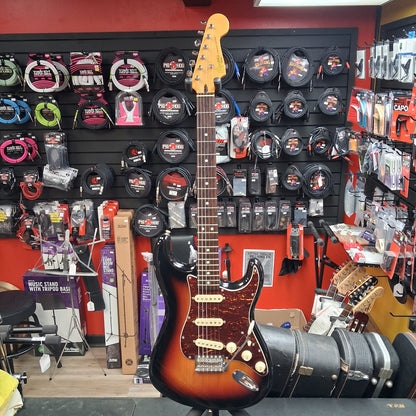 2016 Squire Classic Vibe Stratocaster '60s, Rosewood Fingerboard - 3-Color Sunburst SN# CGS1607887