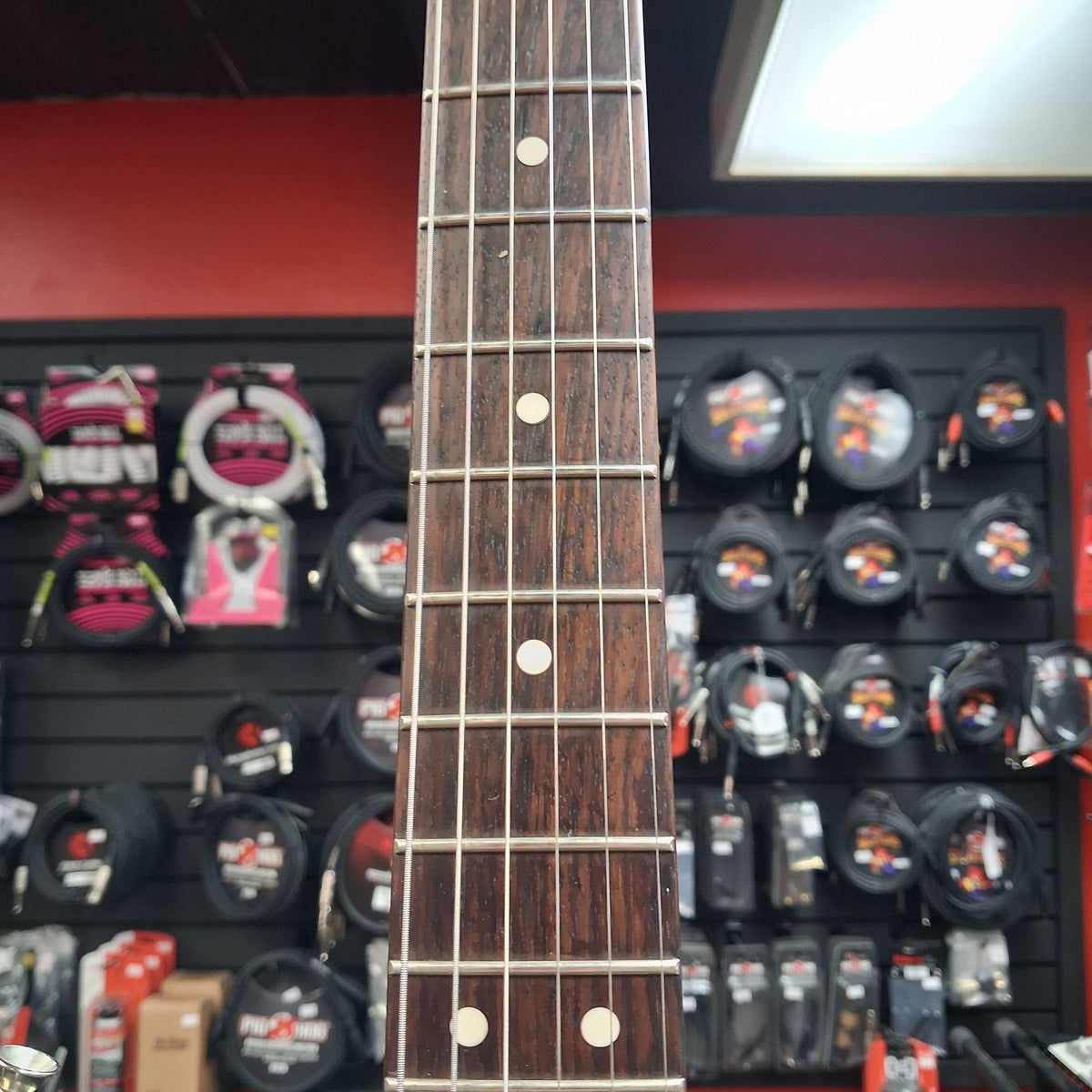 2016 Squire Classic Vibe Stratocaster '60s, Rosewood Fingerboard - 3-Color Sunburst SN# CGS1607887