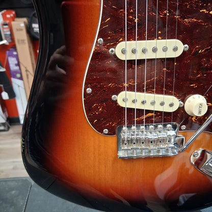 2016 Squire Classic Vibe Stratocaster '60s, Rosewood Fingerboard - 3-Color Sunburst SN# CGS1607887