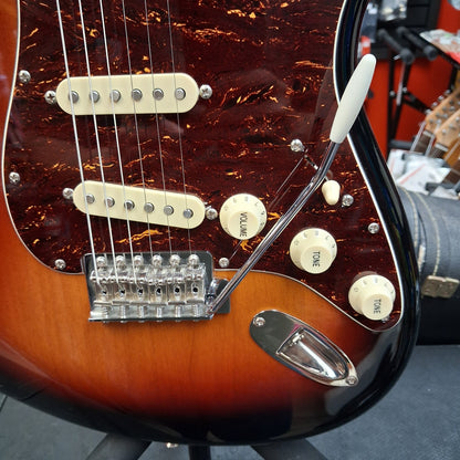 2016 Squire Classic Vibe Stratocaster '60s, Rosewood Fingerboard - 3-Color Sunburst SN# CGS1607887