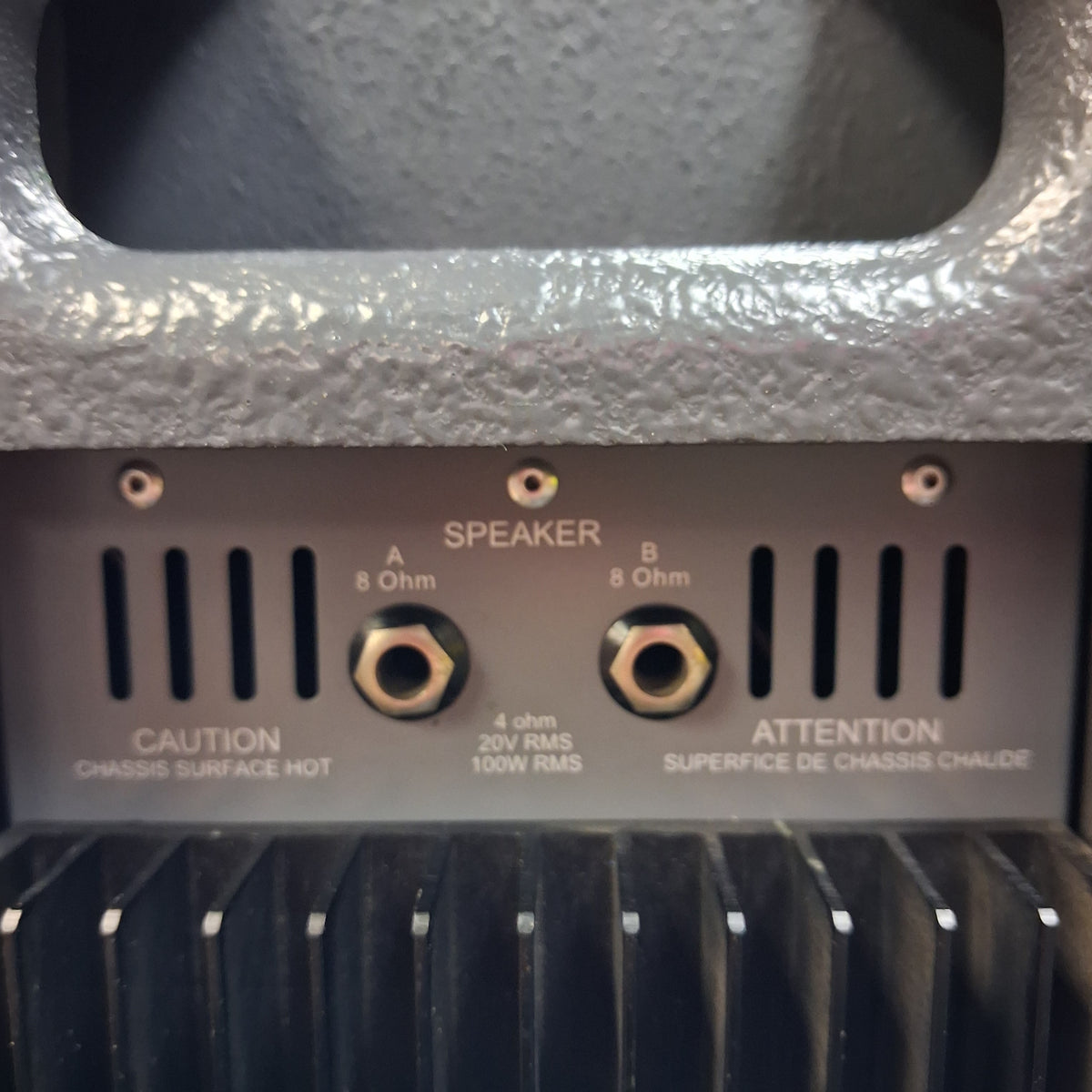 KUSTOM KPS PROFILE SYSTEM ONE 5-CHANNEL PORTABLE PA, 100W w/ DUAL 6.5” PA SPEAKERS w/ SPEAKER CABLES & POWER CABLE (USED) SN# 0251-000965 "EFFECTS NOT WORKING"