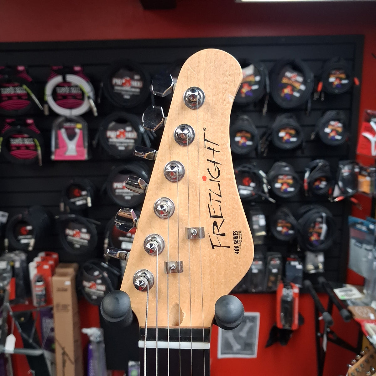 Fretlight 400 Series S Type Electric Guitar - White (USED)
