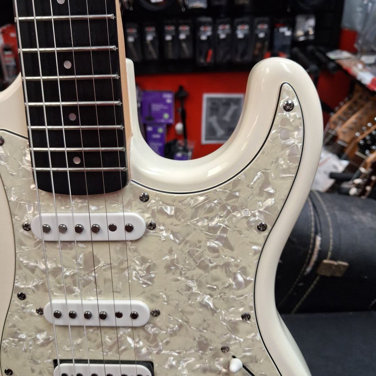 Fretlight 400 Series S Type Electric Guitar - White (USED)