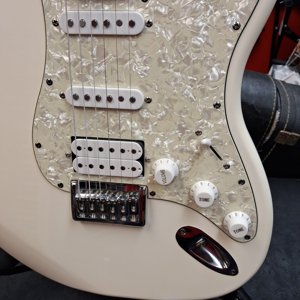Fretlight 400 Series S Type Electric Guitar - White (USED)