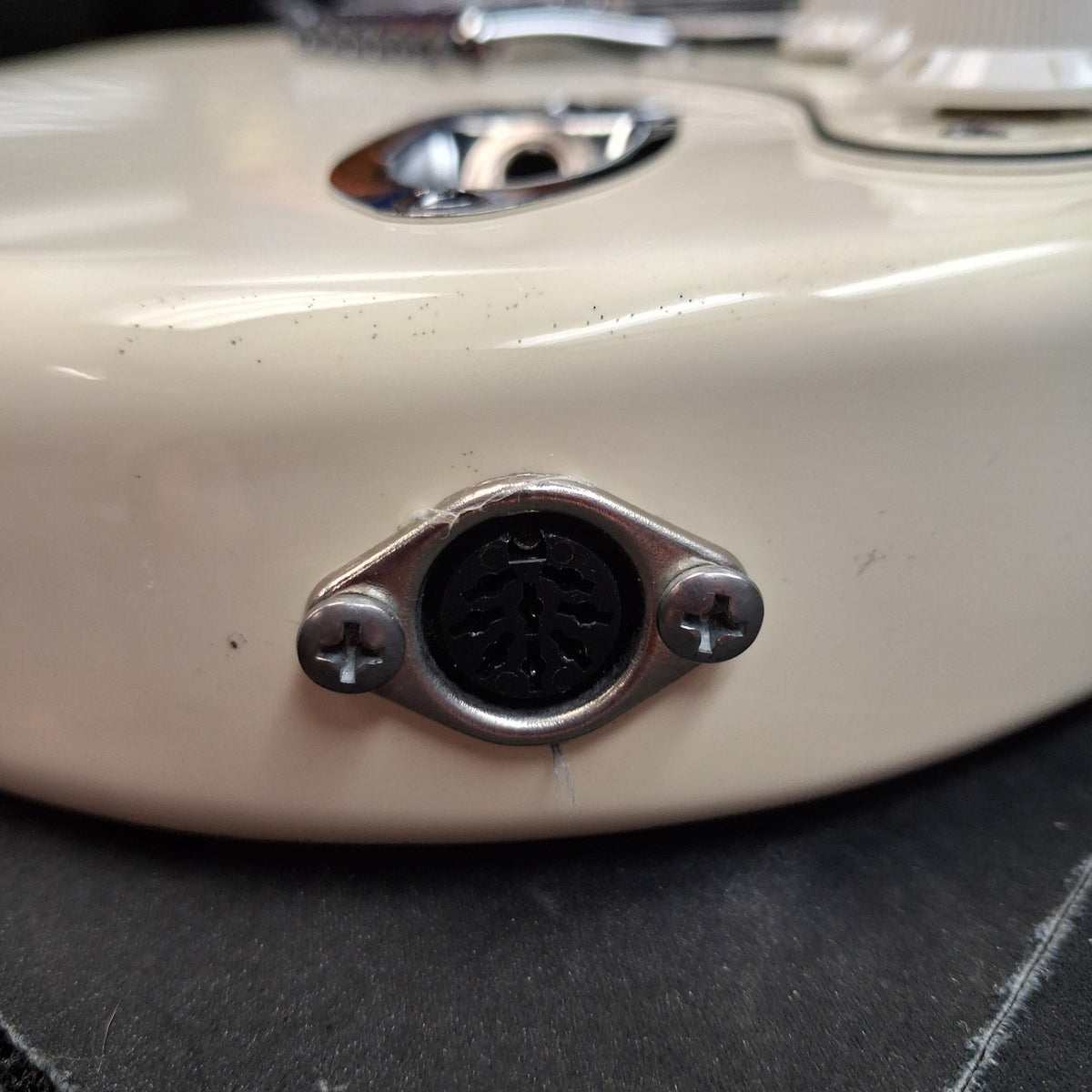 Fretlight 400 Series S Type Electric Guitar - White (USED)