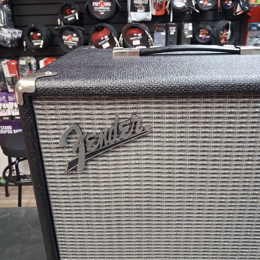 2017 Fender Rumble 100 (V3) Bass Amplifier 1x12" 100 Watts SN# ICTJ17357283