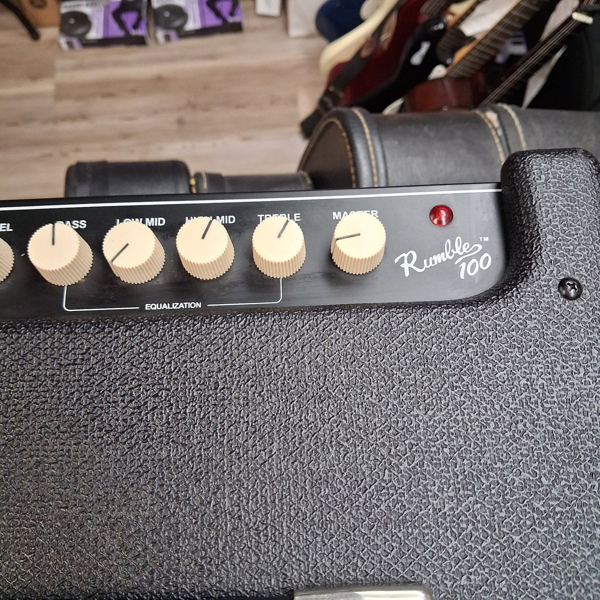 2017 Fender Rumble 100 (V3) Bass Amplifier 1x12" 100 Watts SN# ICTJ17357283