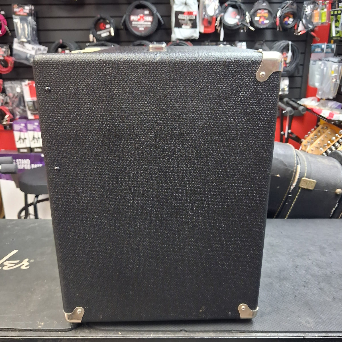2017 Fender Rumble 100 (V3) Bass Amplifier 1x12" 100 Watts SN# ICTJ17357283