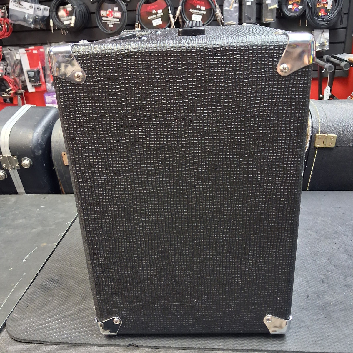 Donner DBA-30 Bass Amplifier 30-Watts, 1x8" (USED) SN# DBA30 202106017