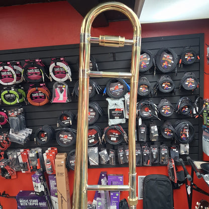 Hisonic Trombone w/ Case - Lacquer Finish (USED)