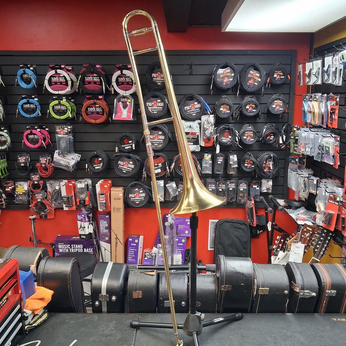 Hisonic Trombone w/ Case - Lacquer Finish (USED)