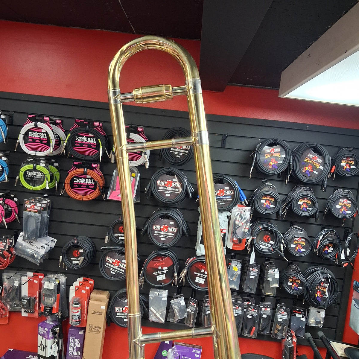 Hisonic Trombone w/ Case - Lacquer Finish (USED)