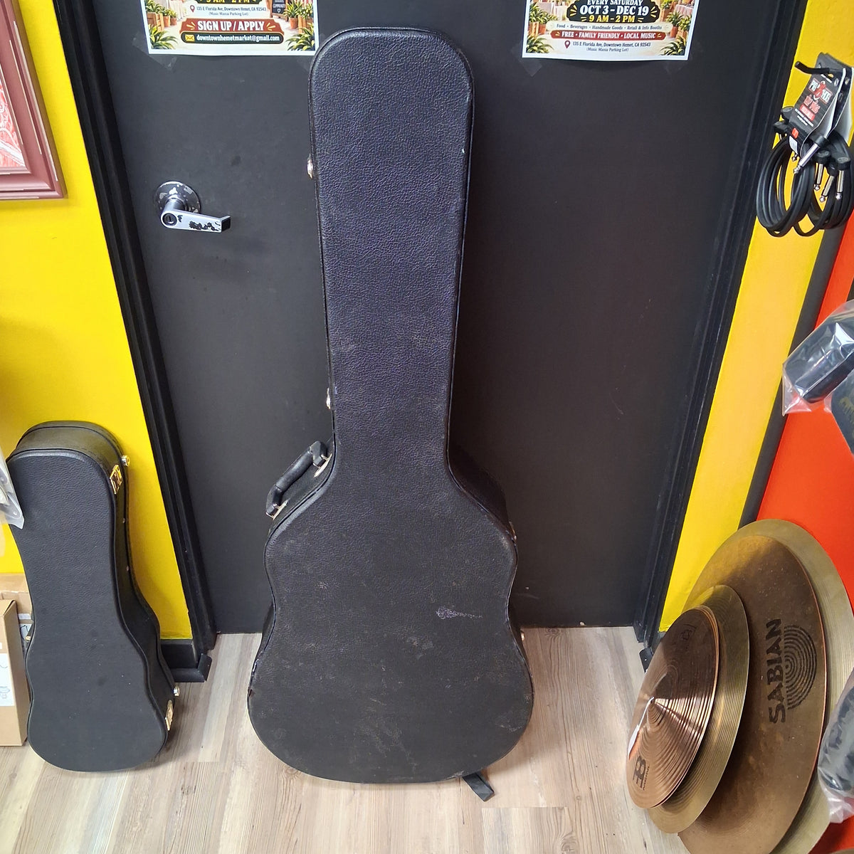 Road Runner Acoustic Guitar Hard Case - Black (USED)