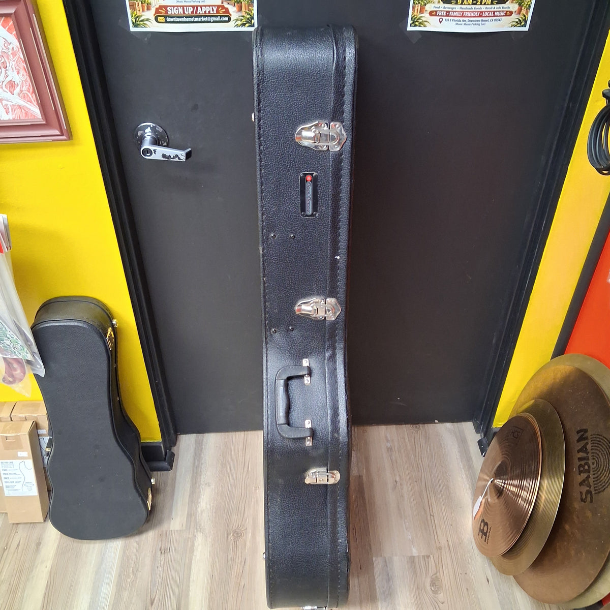 Road Runner Acoustic Guitar Hard Case - Black (USED)