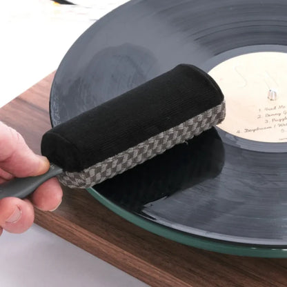 Music Nomad MN890 6 ‘n 1 Vinyl Record Cleaning & Care Kit