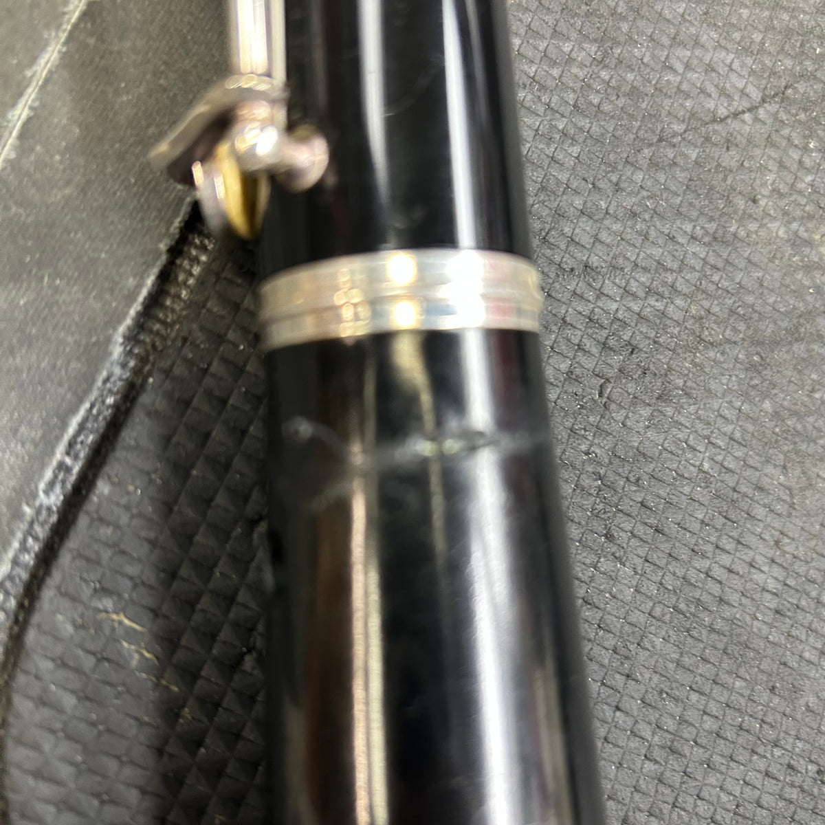 Bundy Selmer U.S.A. Oboe w/ Bundy Brown Case (USED) SN# B 21916