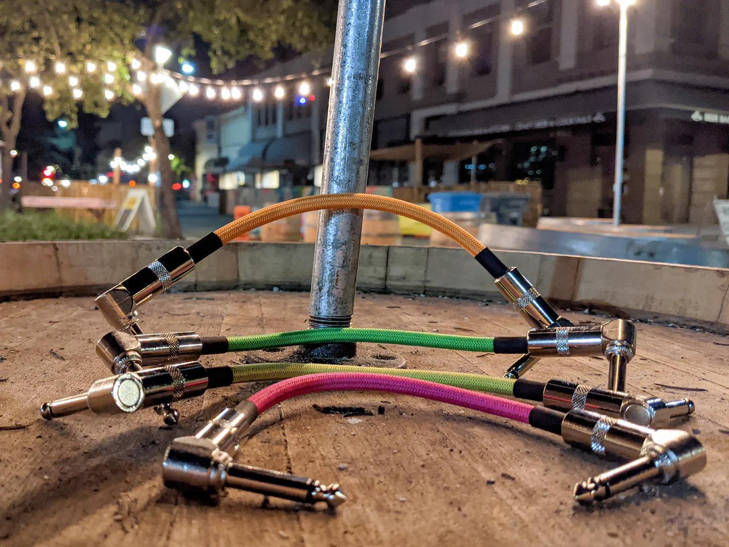 Strukture 6” Patch Cable R Angle - Neon Orange - Single