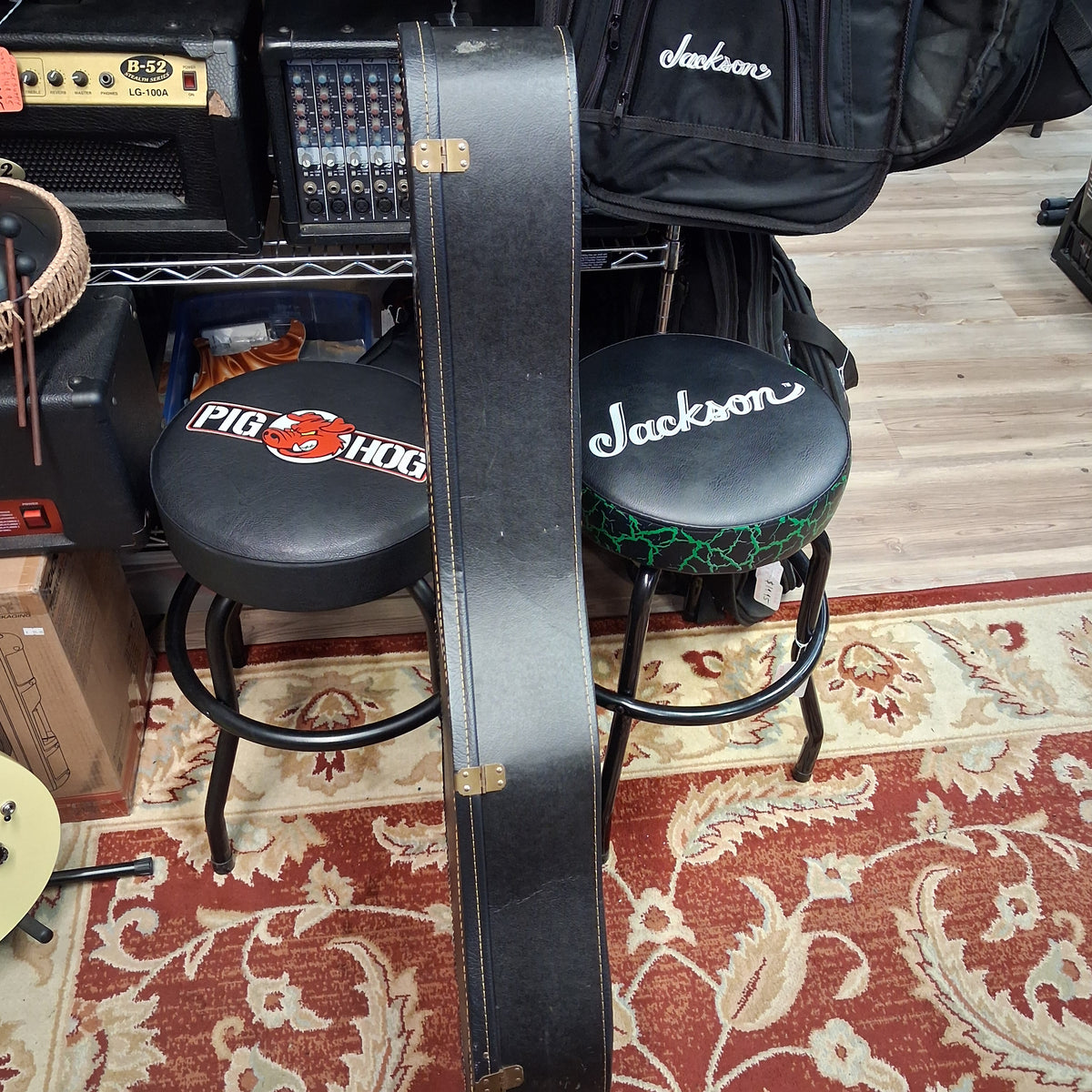 Acoustic Guitar Chipboard Case - Black (USED)