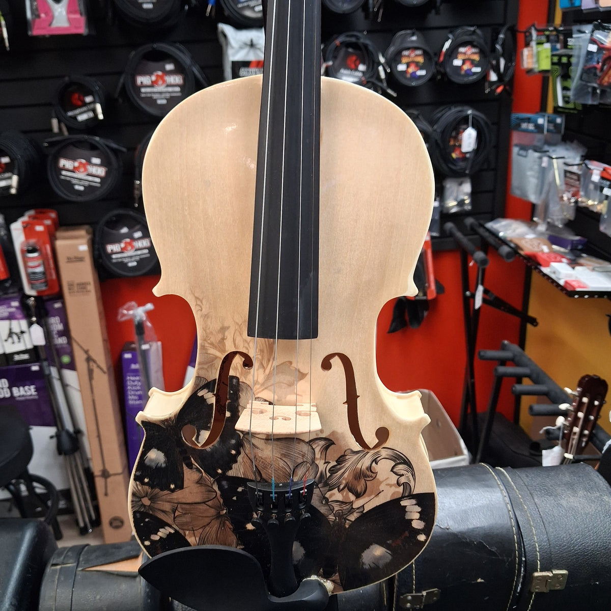 Aliyes 4/4 Violin w/ Case, Bow, & Rosin (USED)