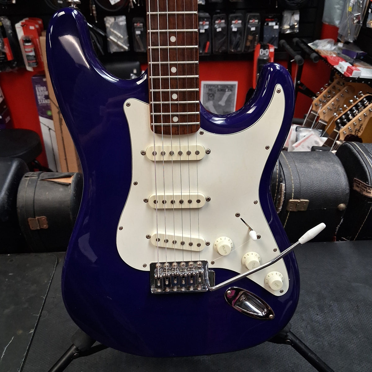 2000's Silvertone SS-11/CBL Electric Guitar - Cobalt Blue (USED) SN# SI040805546