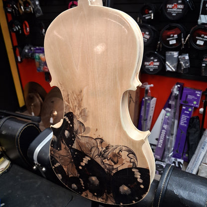 Aliyes 4/4 Violin w/ Case, Bow, & Rosin (USED)