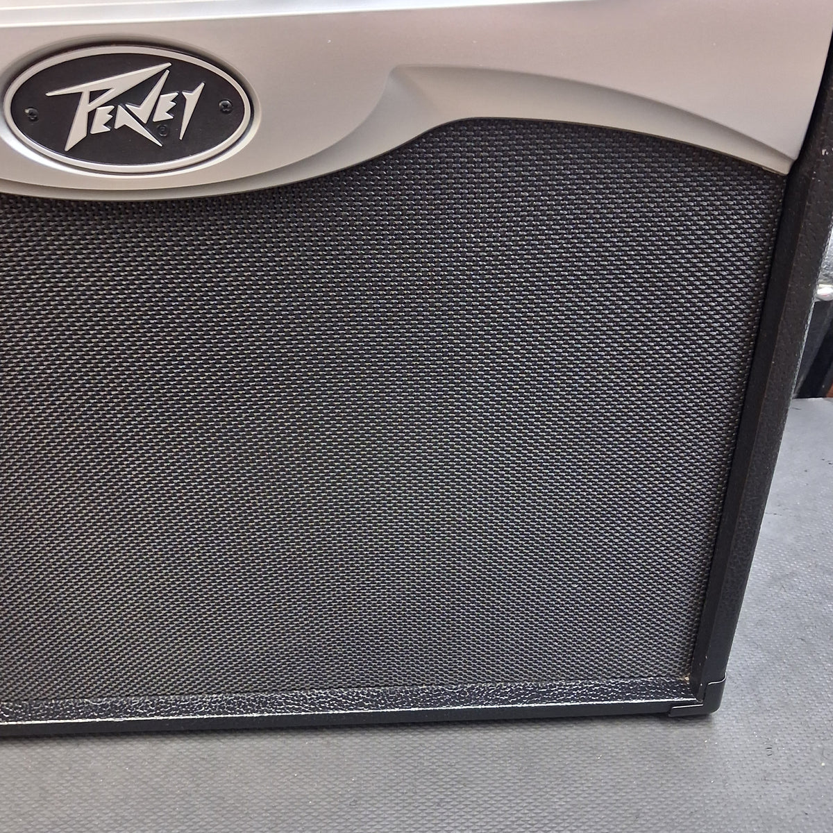 2018 Peavey VYPYR Pro-100 Modeling Guitar Combo Amplifier 100-watt, 1x12" (USED) SN# 1JBIJ250029